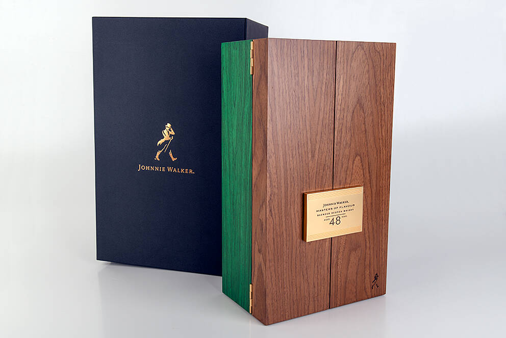 [Translate to Française:] Special packaging for the Johnnie Walker 'Masters of Flavour' edition